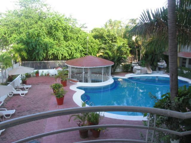 Hotel y Suites Bugambilias Rincon de Guayabitos Bagian luar foto